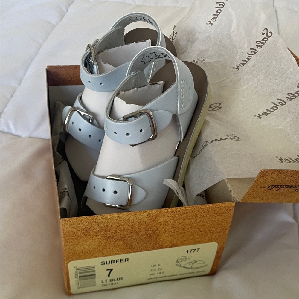 Kids Sandals - Light Blue Sun-San saltwater size 7 NWT